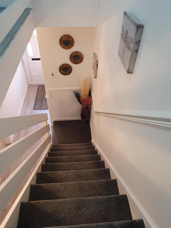 Bv Luxury Spacious 3 Bedroom House At Isaac Close Mánchester Exterior foto