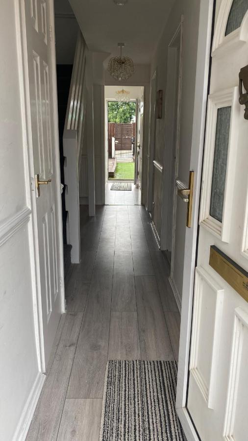 Bv Luxury Spacious 3 Bedroom House At Isaac Close Mánchester Exterior foto