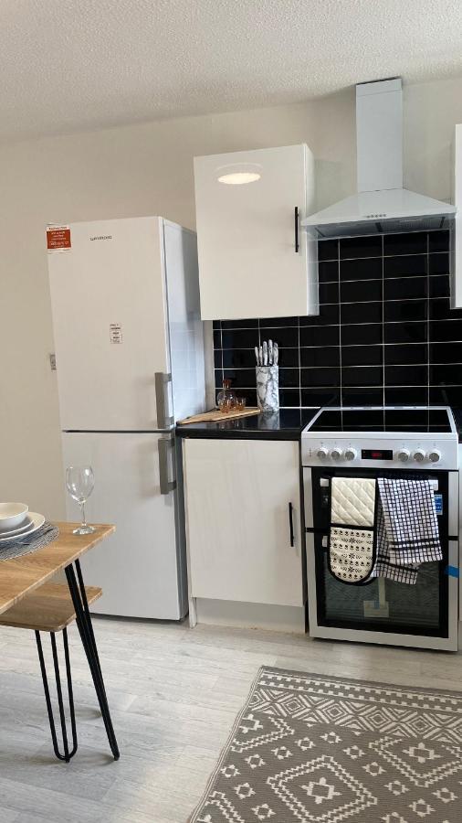 Bv Luxury Spacious 3 Bedroom House At Isaac Close Mánchester Exterior foto