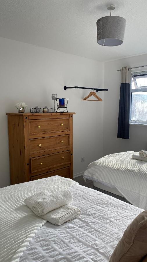 Bv Luxury Spacious 3 Bedroom House At Isaac Close Mánchester Exterior foto